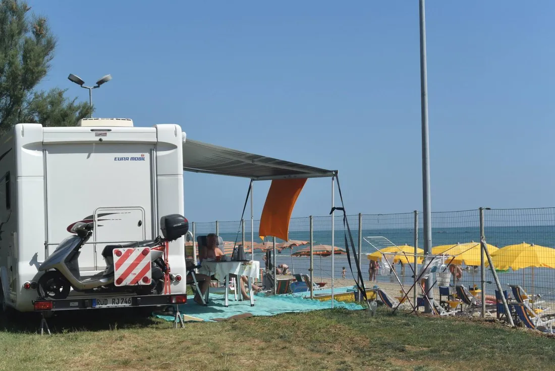 campeggio-gilda-roseto-degli-abruzzi-f7xi2