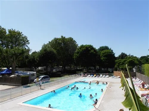 camping-le-relax-breuillet-hzmfk