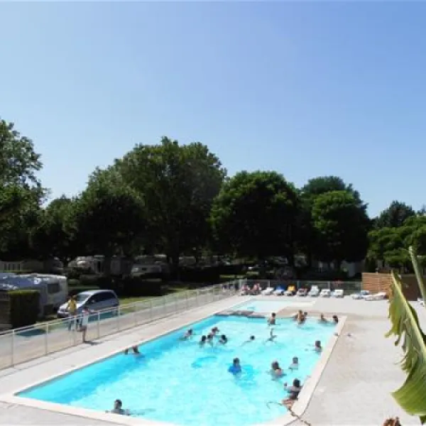 camping-le-relax-breuillet-hzmfk