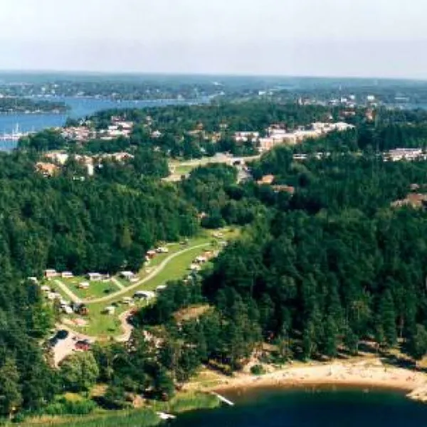 waxholm-strand-camping-vaxholm-4yklg