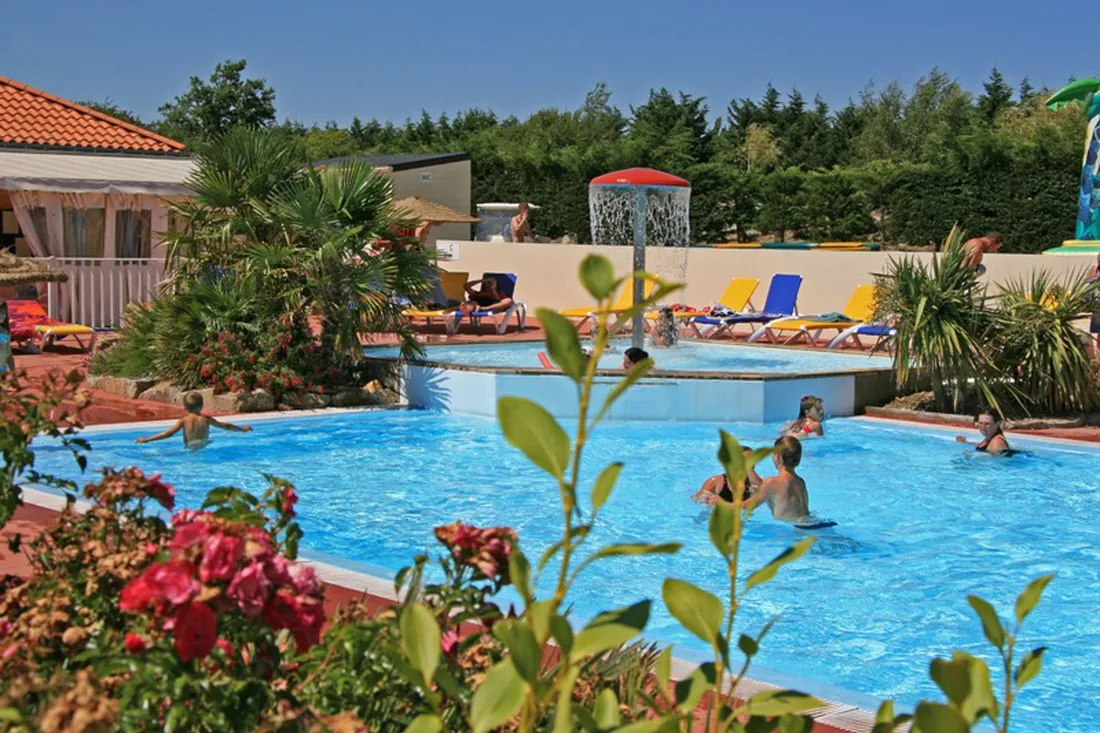 flower-camping-les-brillas-les-moutiers-en-retz-05ype