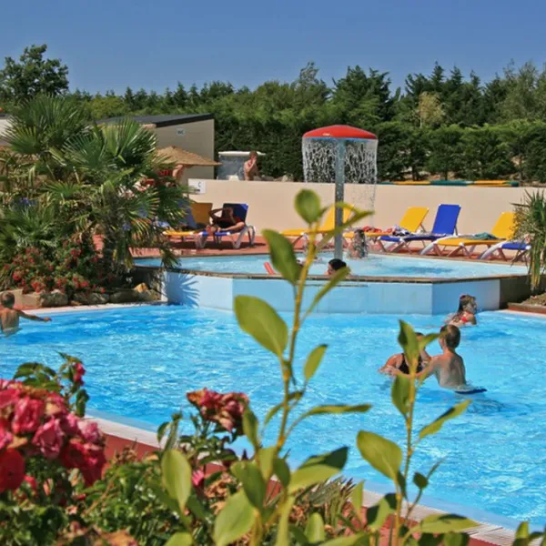 flower-camping-les-brillas-les-moutiers-en-retz-05ype