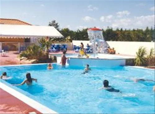 flower-camping-les-brillas-les-moutiers-en-retz-7rkeh