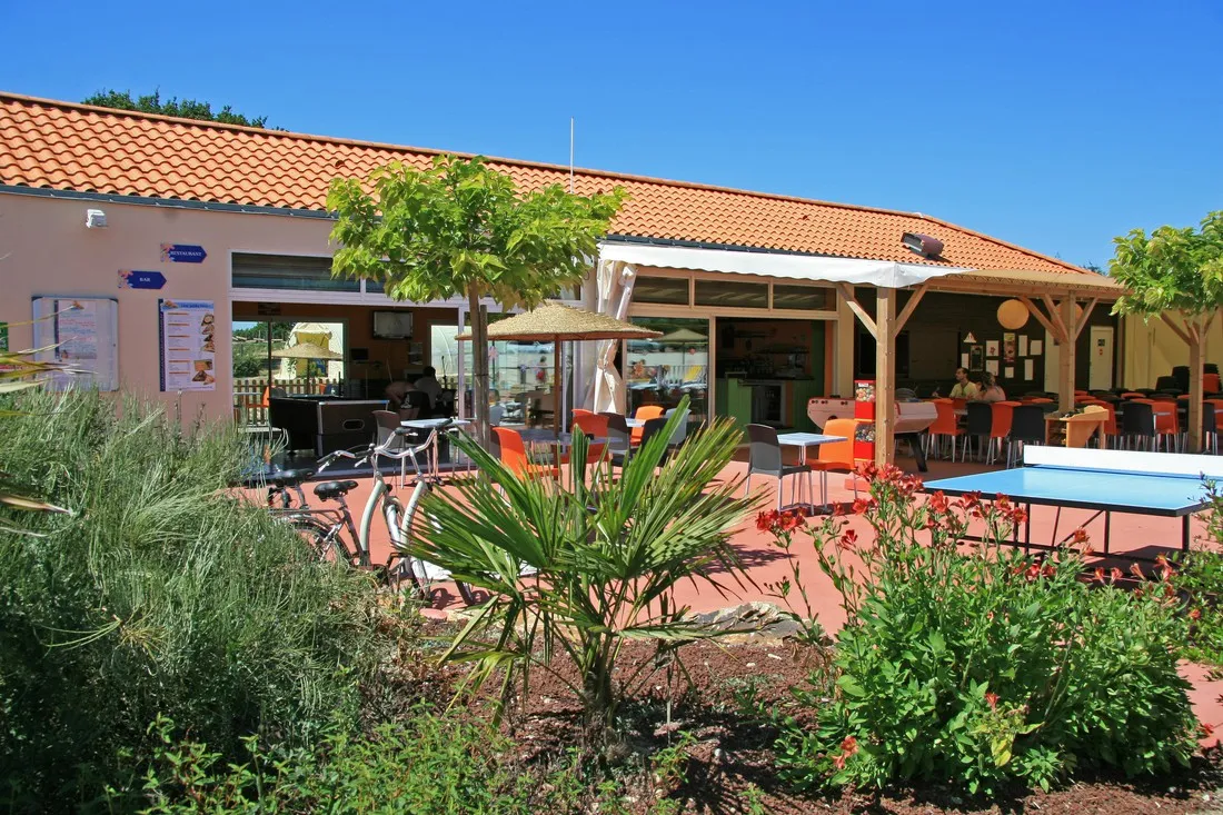 flower-camping-les-brillas-les-moutiers-en-retz-efa3g