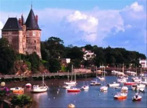 flower-camping-les-brillas-les-moutiers-en-retz-fcqdn