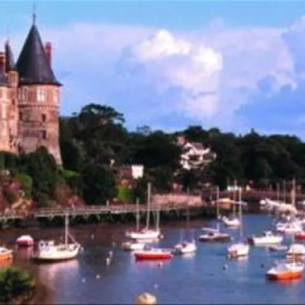 flower-camping-les-brillas-les-moutiers-en-retz-fcqdn