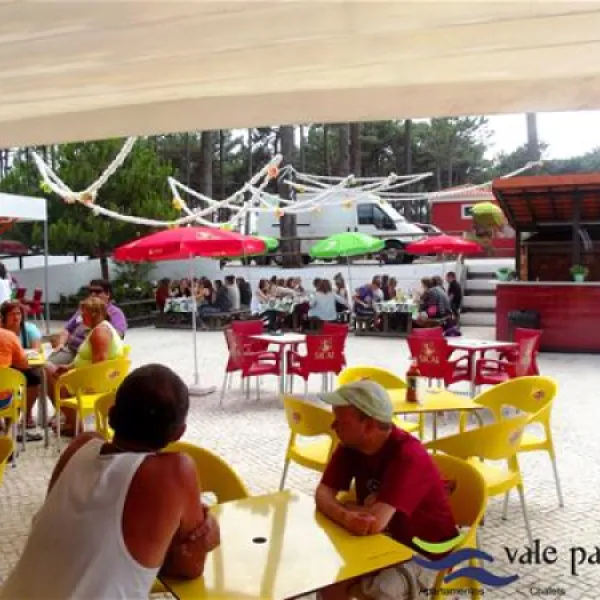 parque-de-campismo-do-valadoorbitur-nazar-tqtai