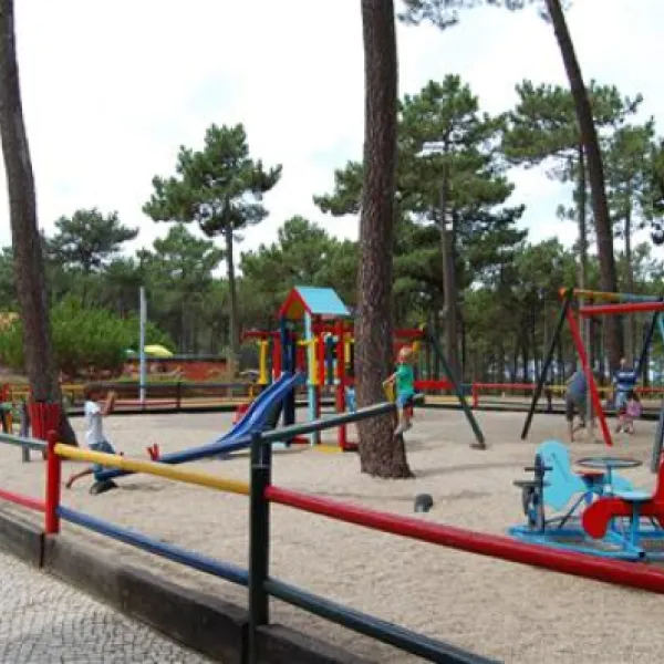 parque-de-campismo-do-valadoorbitur-nazar-uumx8
