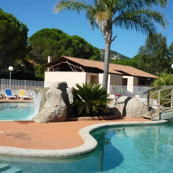 camping-les-castors-calvi-qjq3o