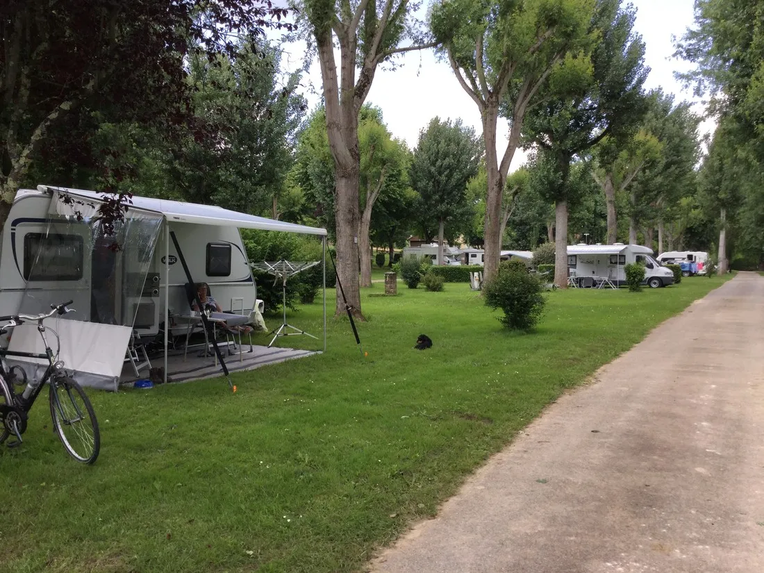 camping-beau-rivage-la-roque-gageac-skcpk