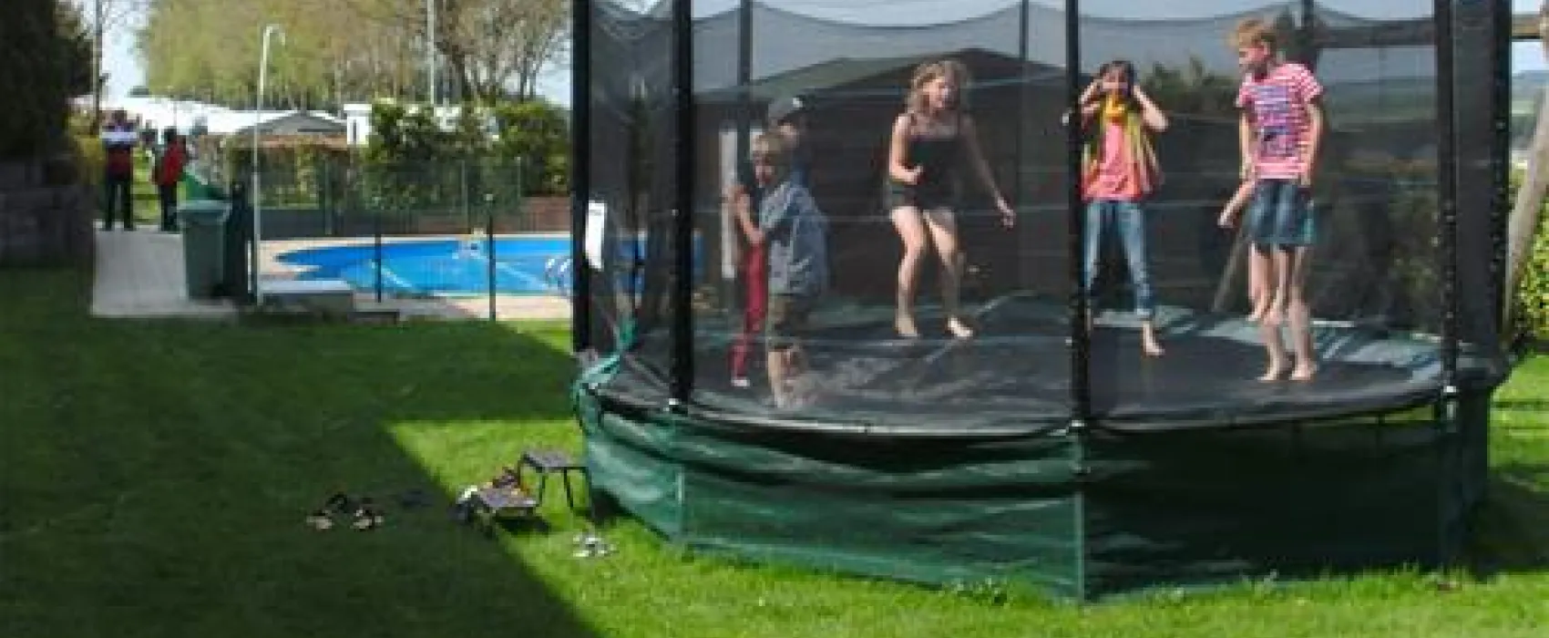 Camping Um Bierg