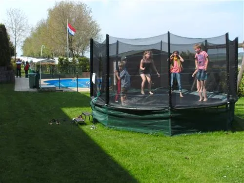 camping-um-bierg-tarchamps-4fjnv