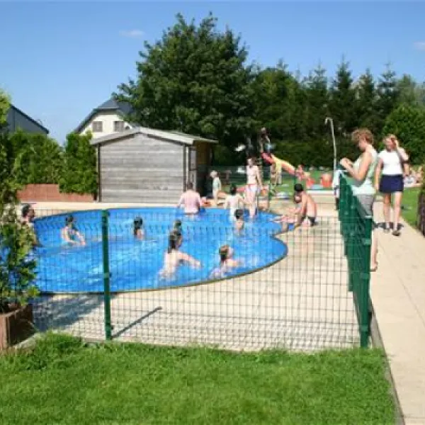 camping-um-bierg-tarchamps-6aduo