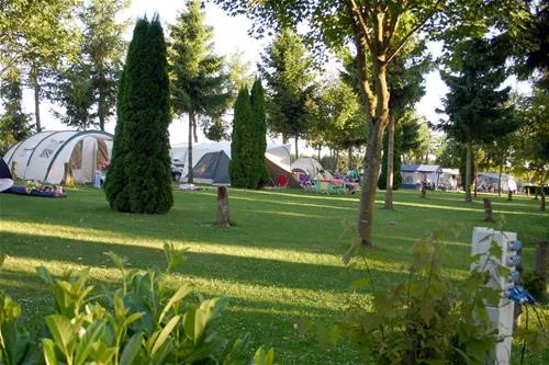 camping-um-bierg-tarchamps-ddgjg