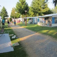 camping-um-bierg-tarchamps-l0wdm