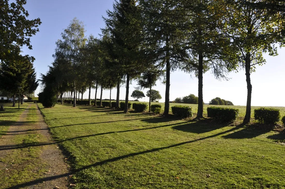 camping-um-bierg-tarchamps-vssnq