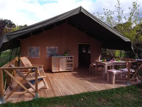 castel-le-ty-nadan-locunol-eol7y