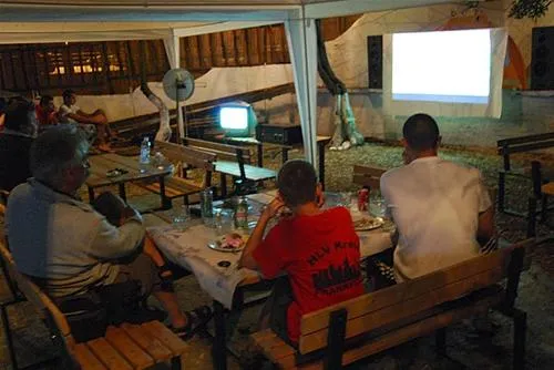 kamping-himara-himara-n2ted