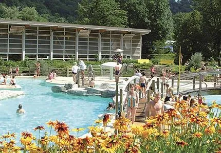 camping-domaine-de-chalain-jura-en5dt