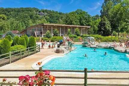 camping-domaine-de-chalain-jura-owctj