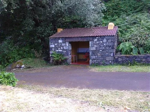parque-de-campismo-municipal-da-furna-so-roque-9xcuj