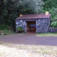 parque-de-campismo-municipal-da-furna-so-roque-9xcuj