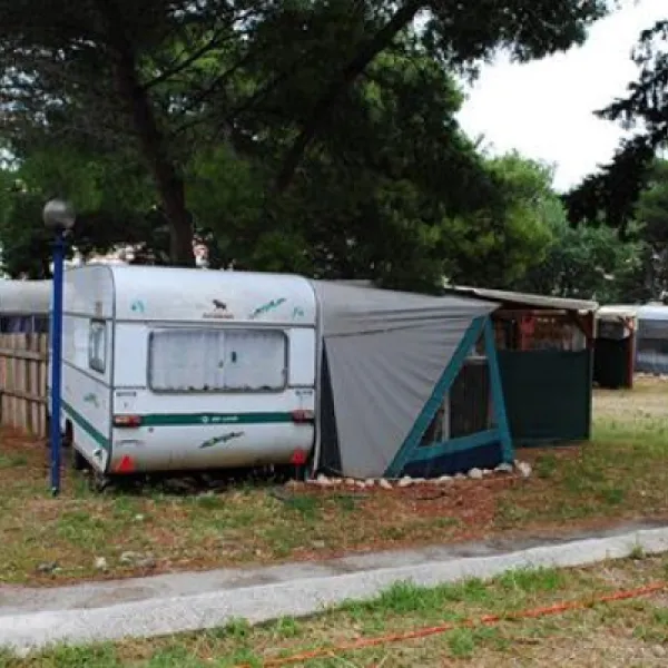 auto-camp-rozac-trogirokrug-gornji-bzrou
