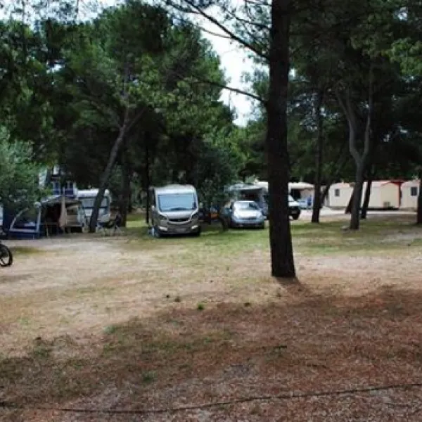 auto-camp-rozac-trogirokrug-gornji-l9kvh