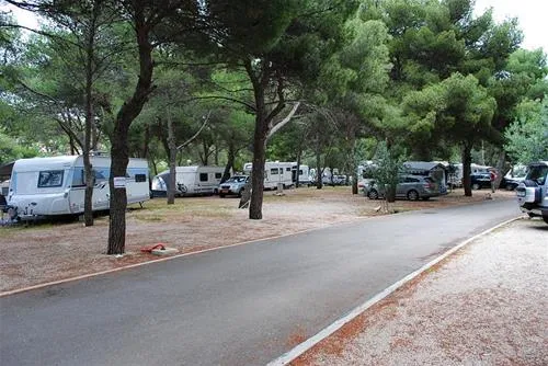 auto-camp-rozac-trogirokrug-gornji-wdtnf
