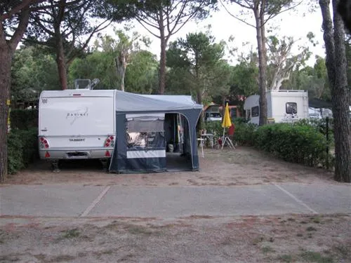 campeggio-ville-degli-ulivi-marina-di-campo-8uvis
