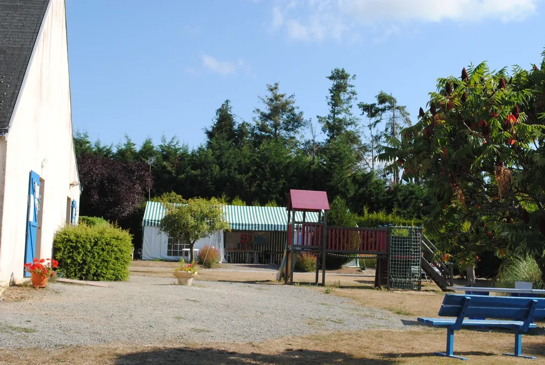 camping-le-rhuys-theix-w6sss