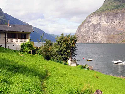 undredal-fjord-camping-undredal-85orz