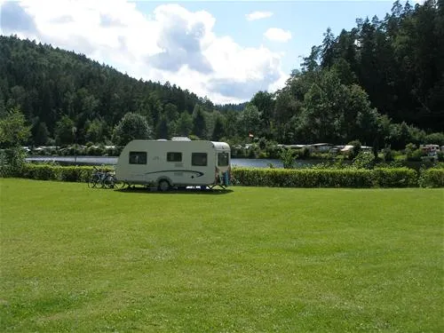 camping-neudahner-weiher-dahn-hazex