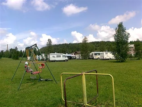 autocamp-sasanka-sadov-xxmm8