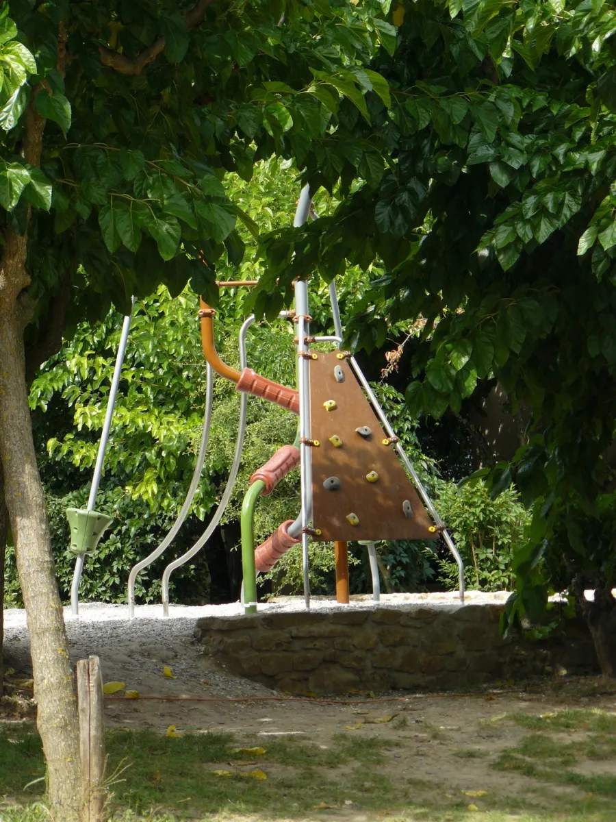 le-pradal-les-vans-tnozj