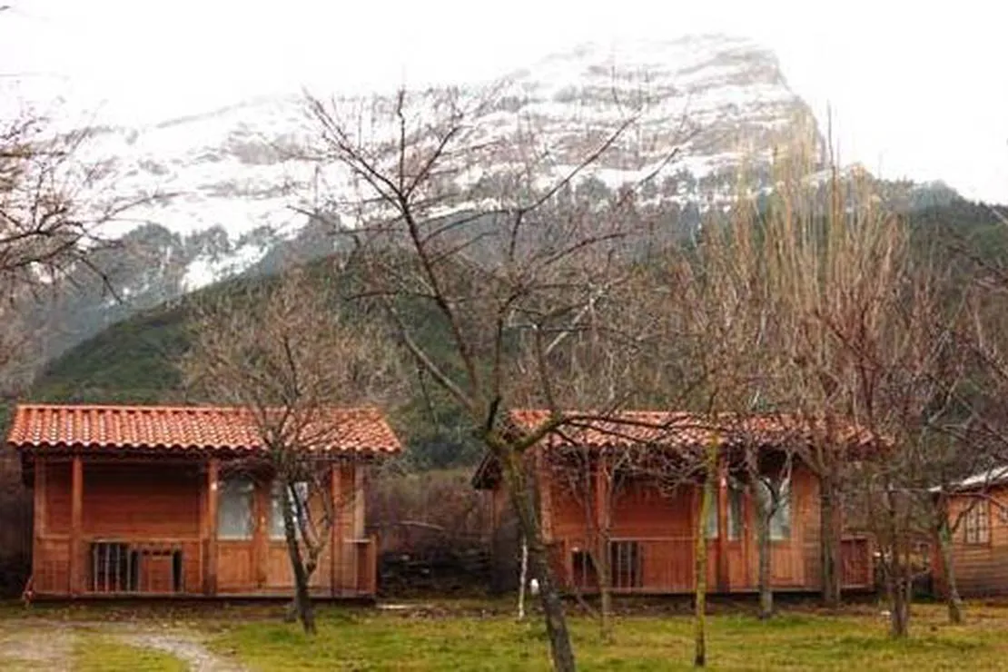 camping-pena-oroel-jaca-bejr7