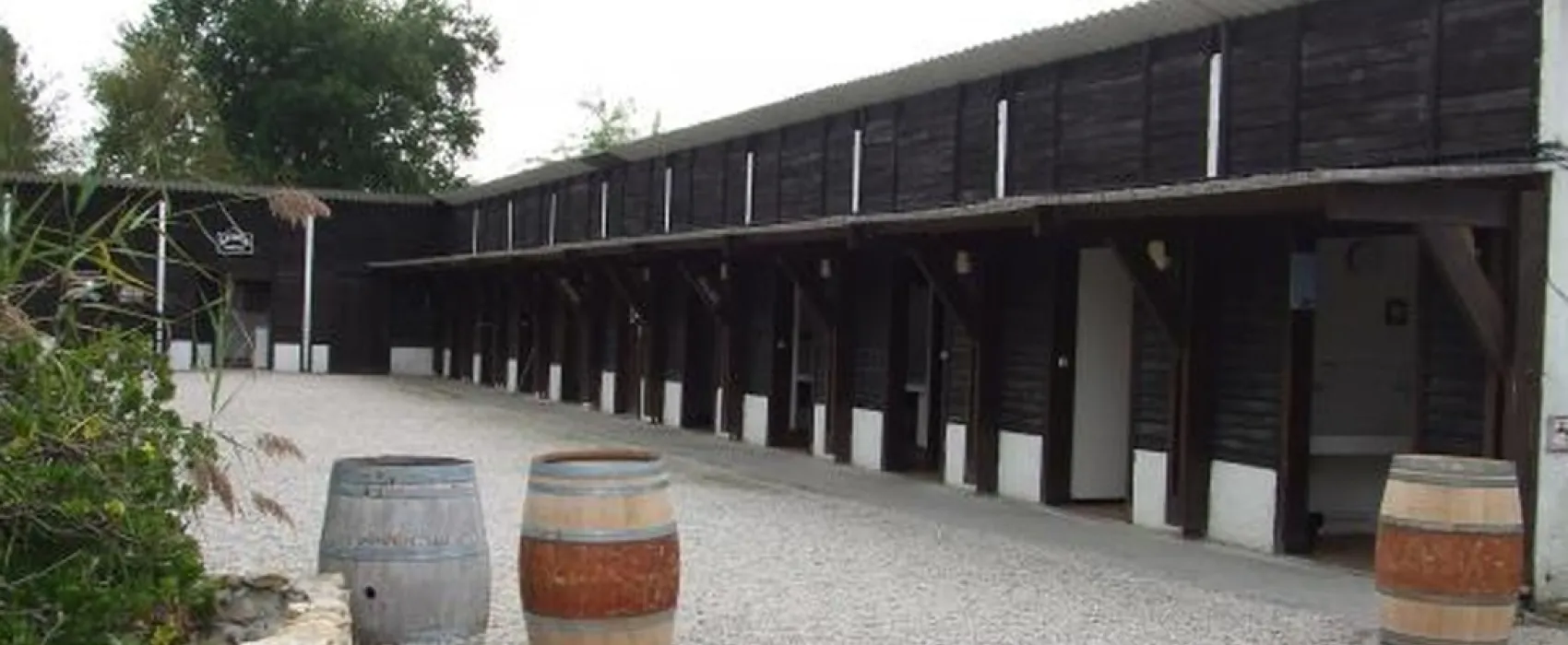 Le Village Western
