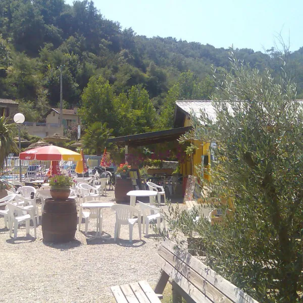 les-acacias-tournon-ardeche-wmewx
