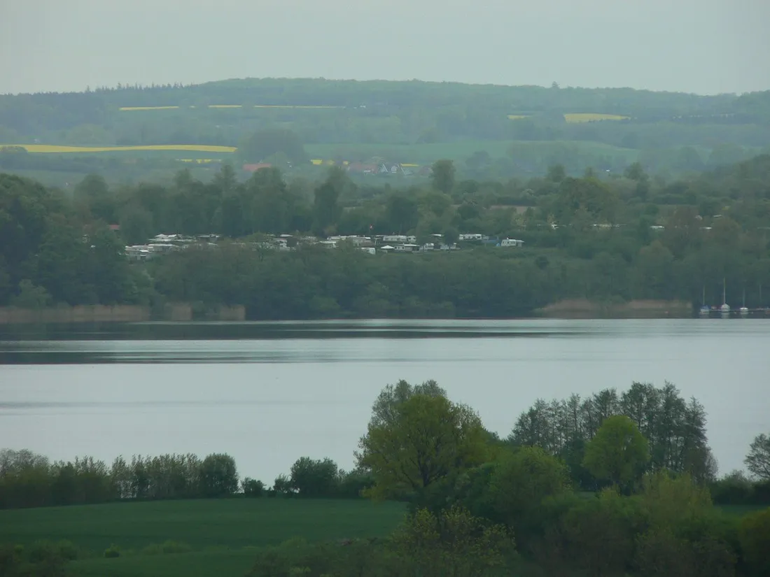 kluethsee-seeblick-bad-segeberg-dyqqg