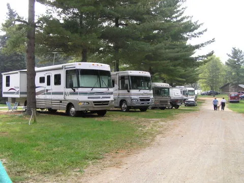 ebys-pines-rv-park-campground-bristol-owt3s