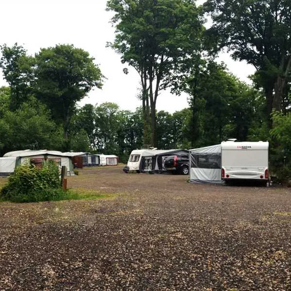 golden-valley-caravan-park-alfreton-4degn