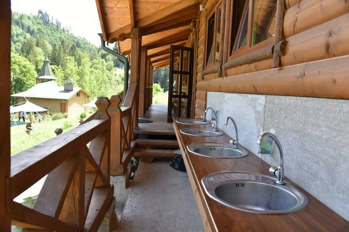white-elephant-camp-verkhovyna-district-l6gza