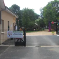 camping-des-papillons-lalizolle-qyr2i