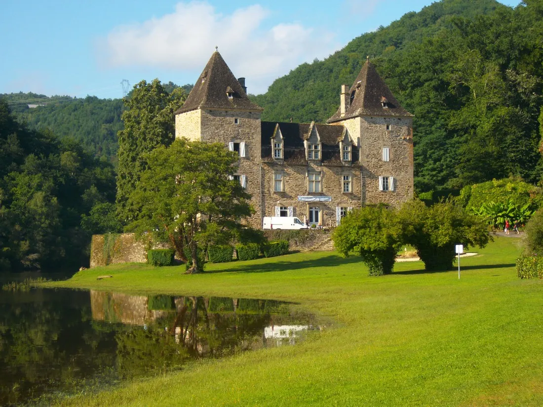 chateau-le-gibanel-argentat-correze-0cg3r