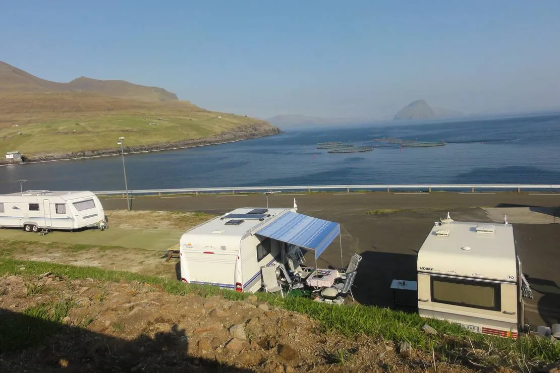 camping-a-giljanesi-sandavagur-q0rom