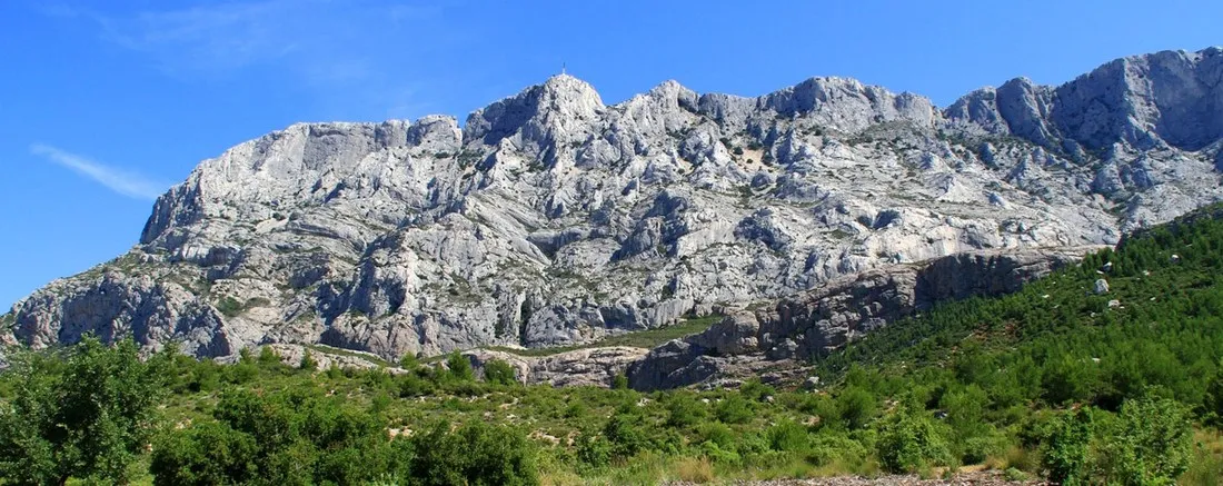 municipal-le-cezanne-chateauneuf-le-rouge-jjb1f