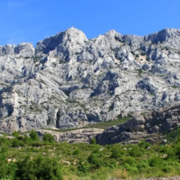 municipal-le-cezanne-chateauneuf-le-rouge-jjb1f