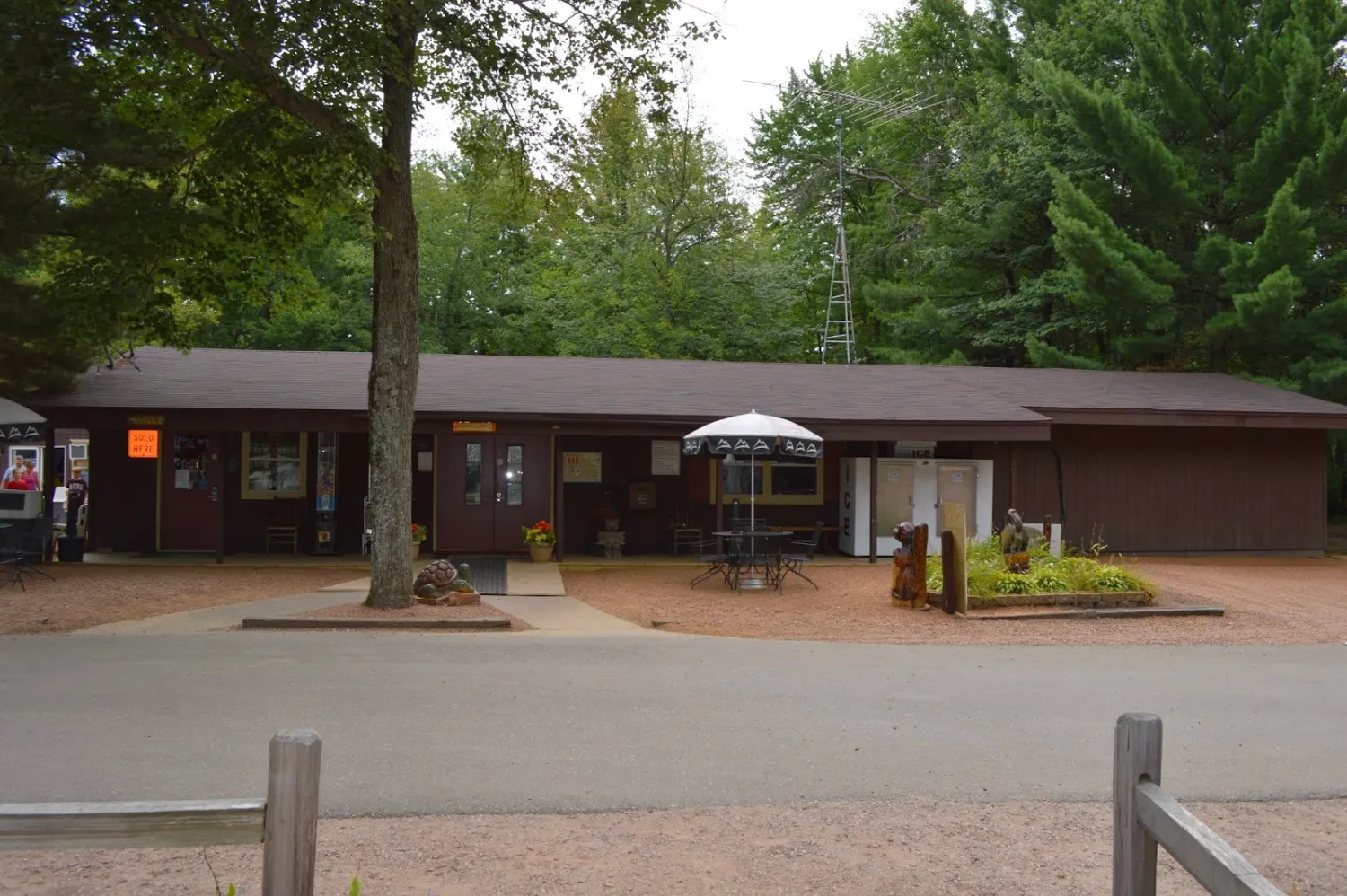 pineland-camping-park-arkdale-zdybc