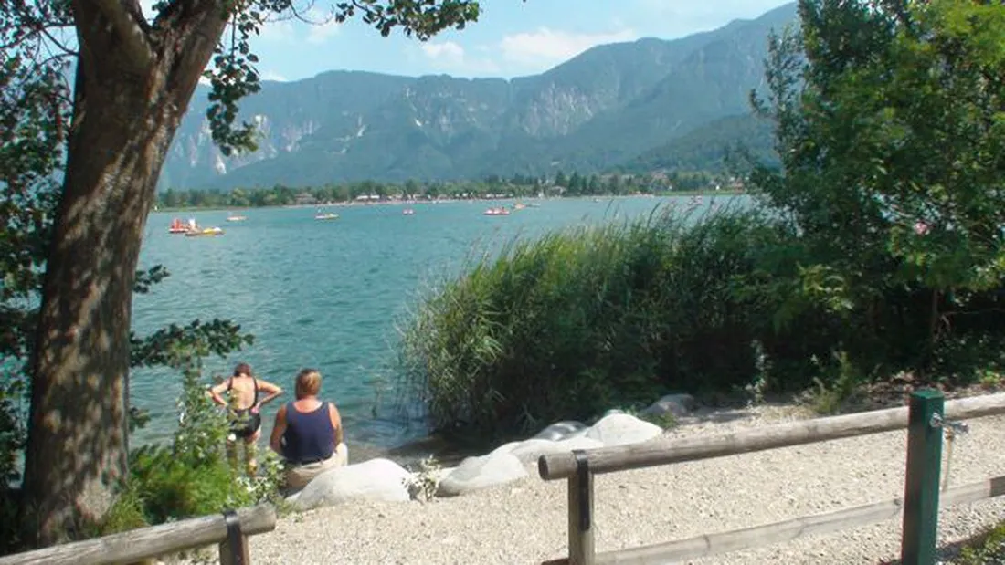 penisola-verde-calceranica-al-lago-po1xk