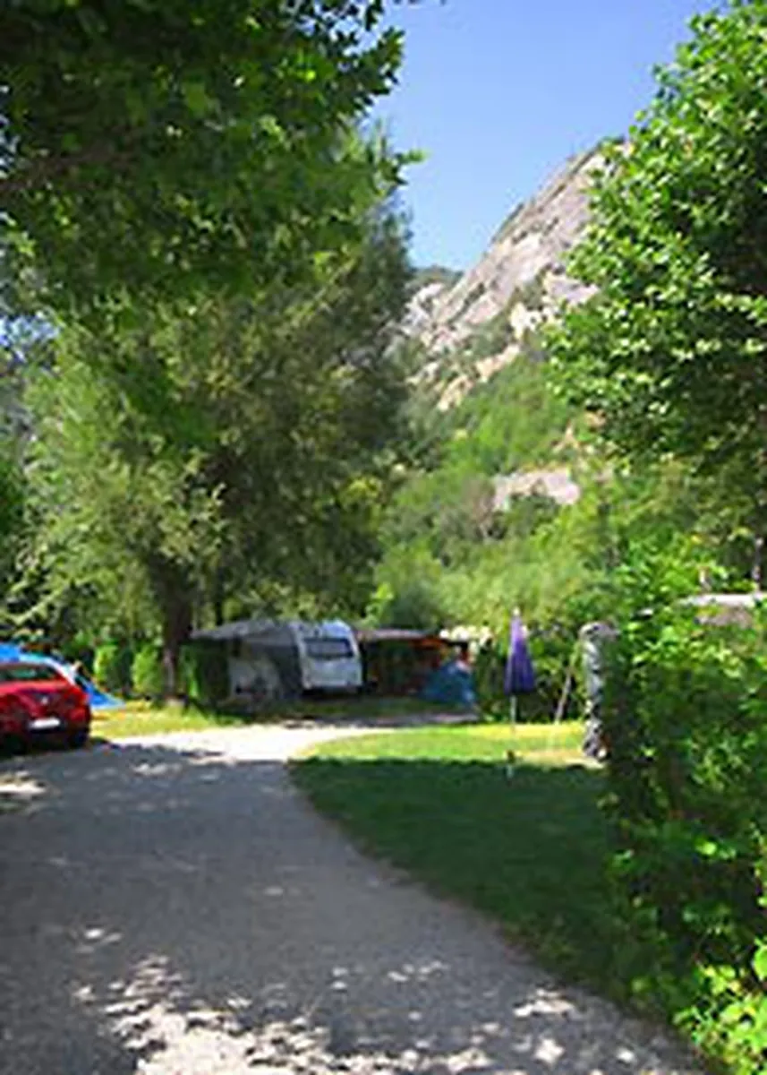 a-la-rencontre-du-soleil-le-bourg-doisans-drzfy